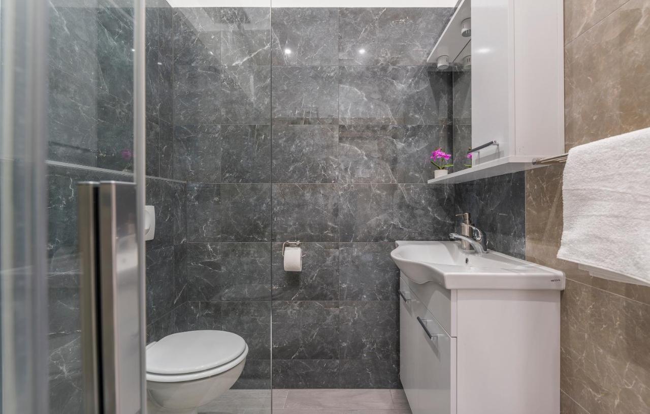 Martin Rooms Porec Esterno foto