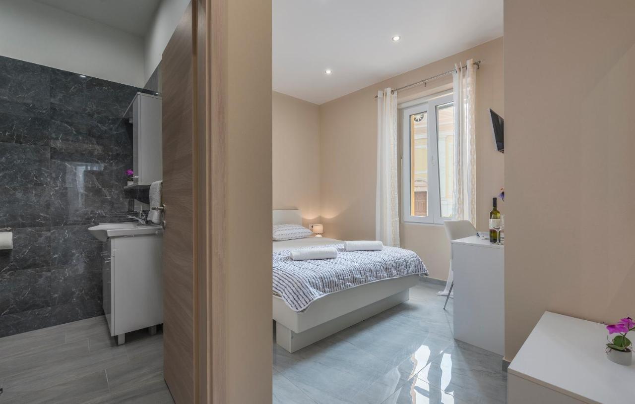 Martin Rooms Porec Esterno foto